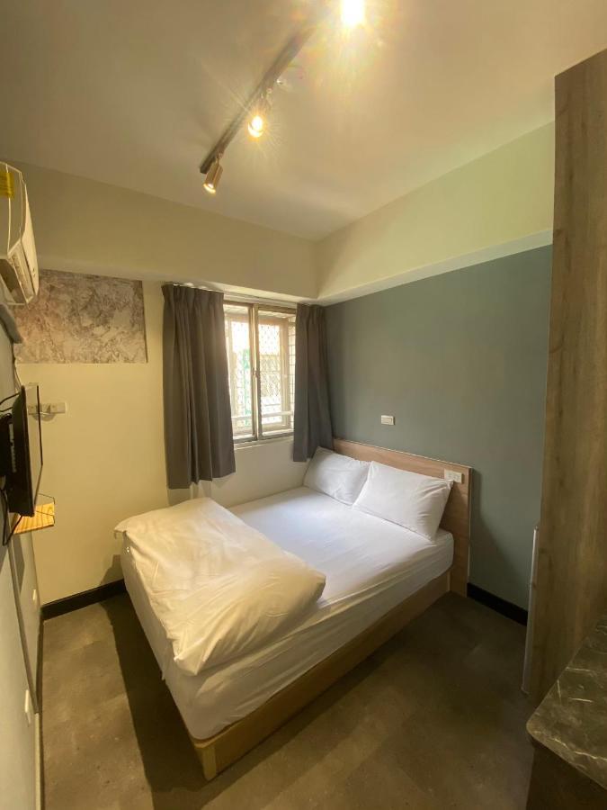 Fengjia Gift Box Homestay Taichung Exterior foto