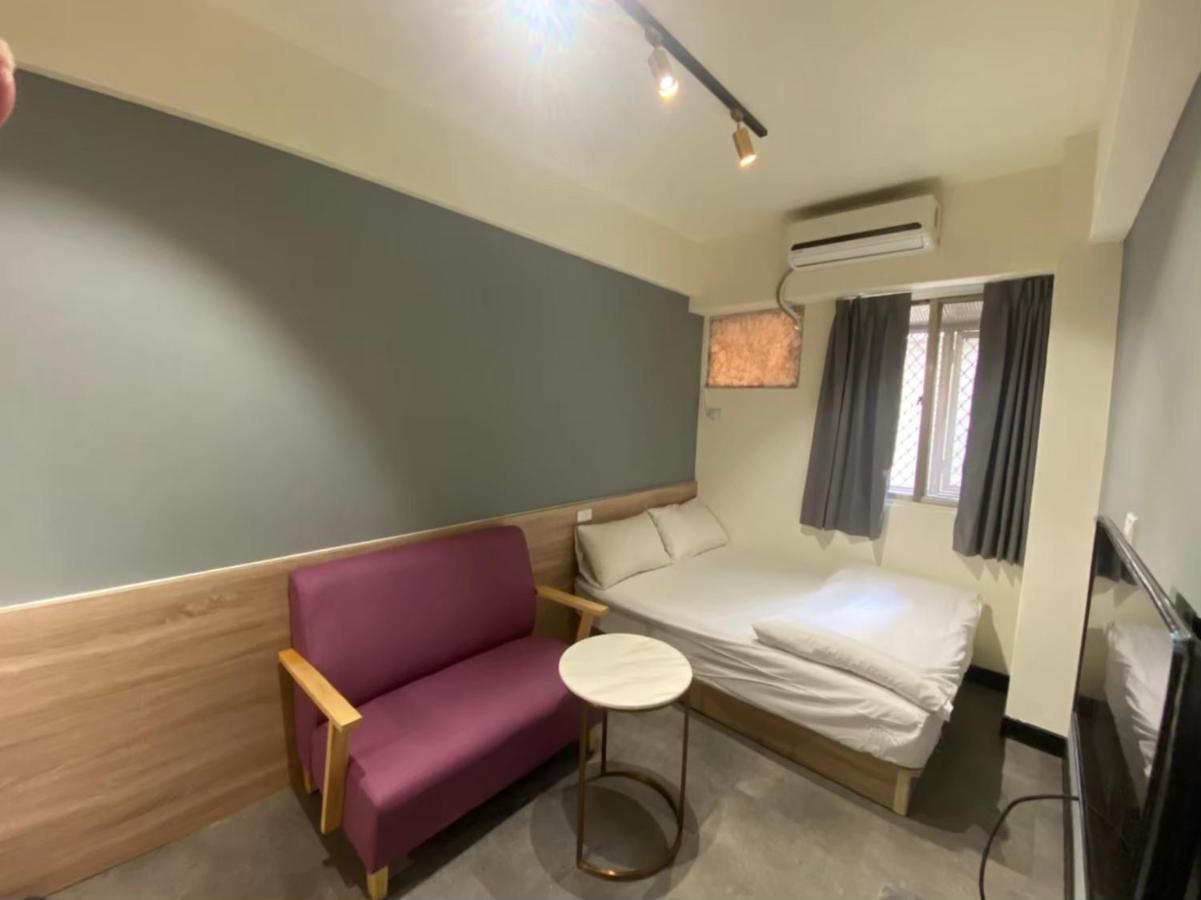 Fengjia Gift Box Homestay Taichung Exterior foto