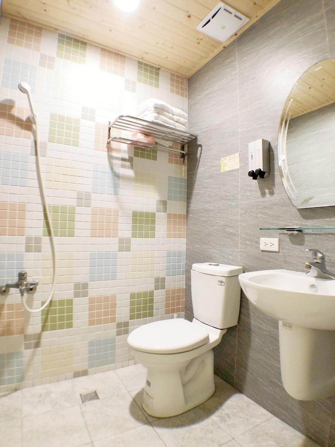 Fengjia Gift Box Homestay Taichung Exterior foto